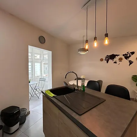 No.1 Apartment *