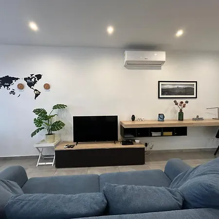 No.1 Apartment