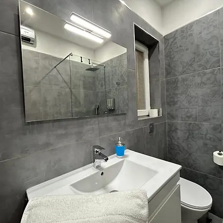 No.1 Apartment