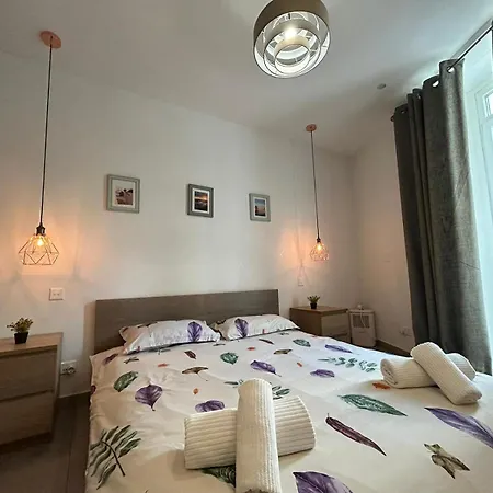 No.1 Apartment
