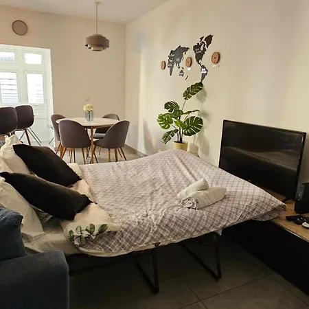 Apartment No.1